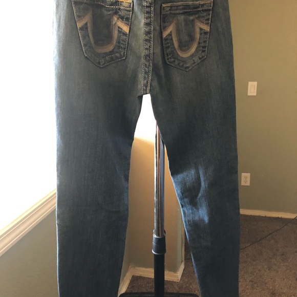 Jeans - Picture 1 of 2